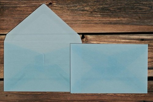 Transparente Briefumschläge 62x98mm eis-blau