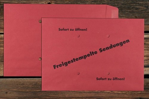 Versandtasche B4 ohne Fenster Recycling rot-Freistempler - 80g